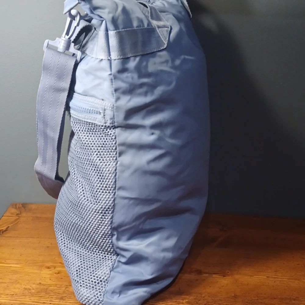 Under Armour large messenger bag - Picture 6 of 16